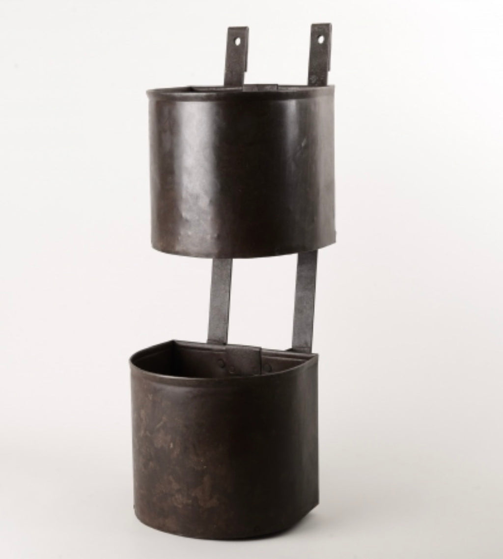 Double Iron wall planter